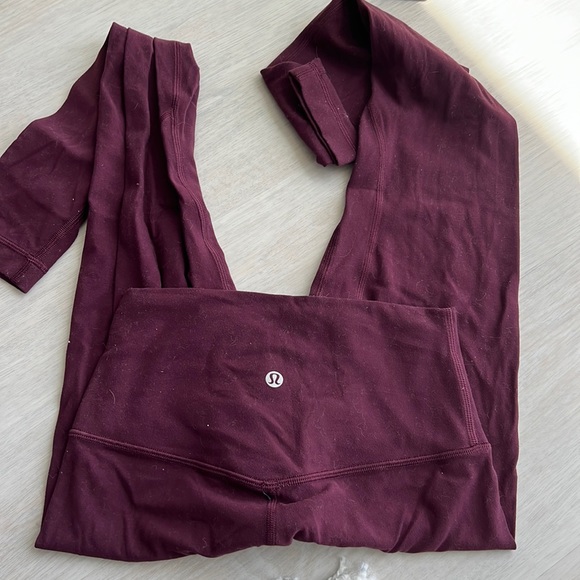 Lululemon leggings size 4 - Picture 2 of 4